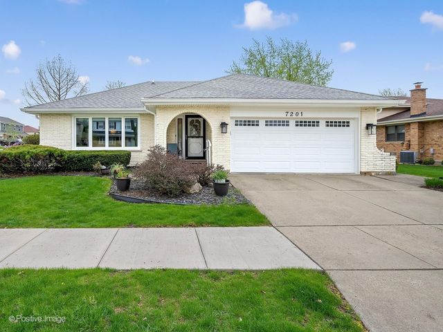 7201 Powell Street, Downers Grove, IL 60516