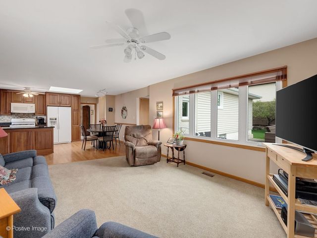 7201 Powell Street, Downers Grove, IL 60516