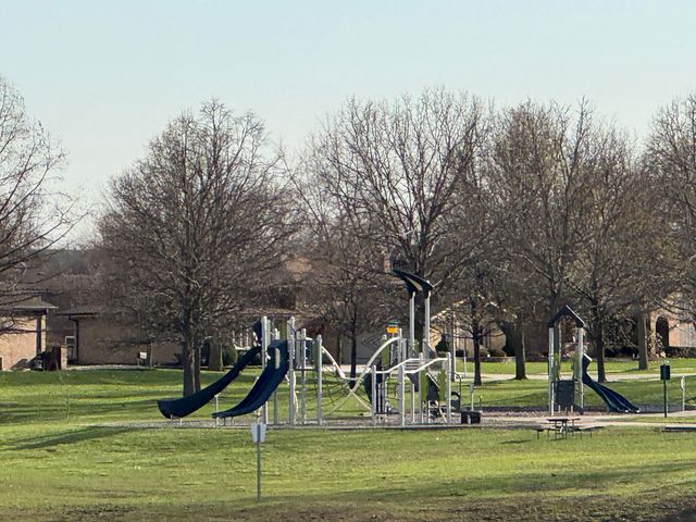 7201 Powell Street, Downers Grove, IL 60516