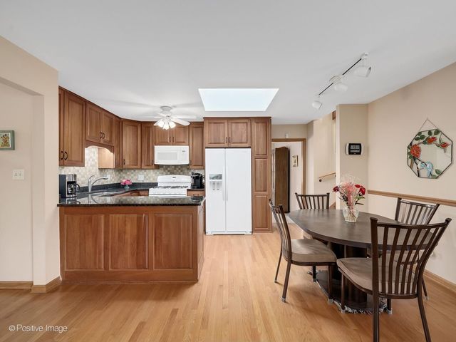 7201 Powell Street, Downers Grove, IL 60516