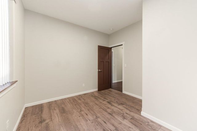 17614 2nd Ln, Greenacres, WA 99016