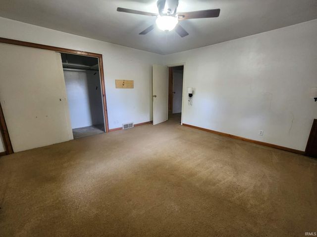 11220 Darmstadt Road, Evansville, IN 47725