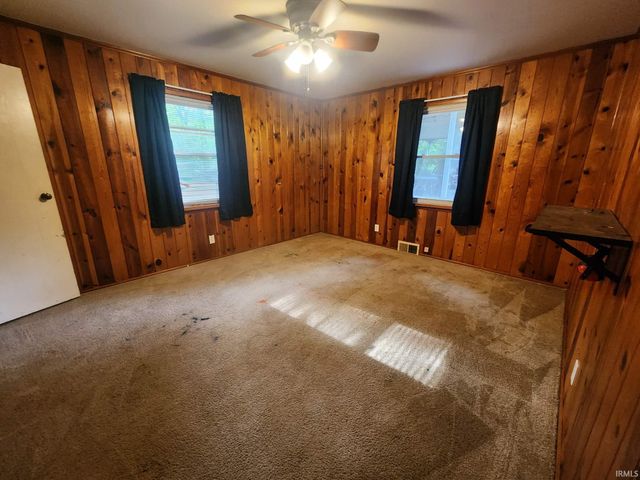 11220 Darmstadt Road, Evansville, IN 47725