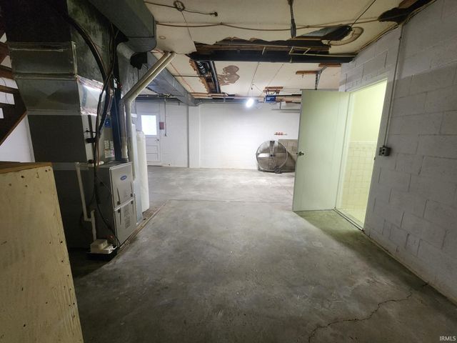 11220 Darmstadt Road, Evansville, IN 47725