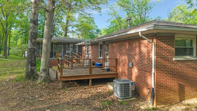 11220 Darmstadt Road, Evansville, IN 47725
