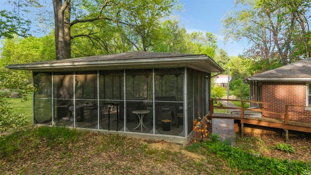 11220 Darmstadt Road, Evansville, IN 47725