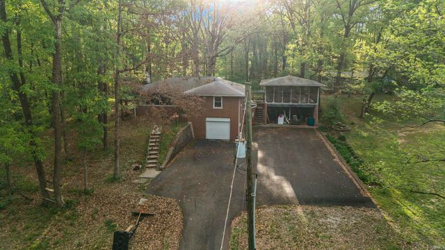 11220 Darmstadt Road, Evansville, IN 47725