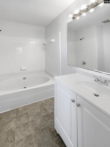 221 Salusbury Lane, Columbia, SC 29229