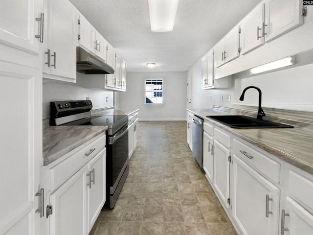 221 Salusbury Lane, Columbia, SC 29229