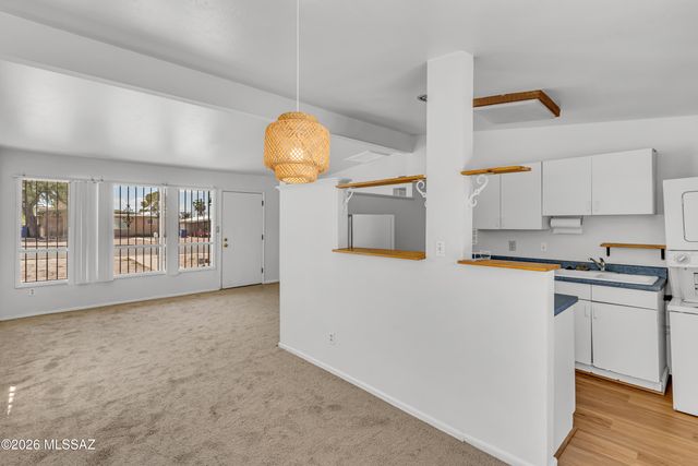 847 E Waverly Street, Tucson, AZ 85719