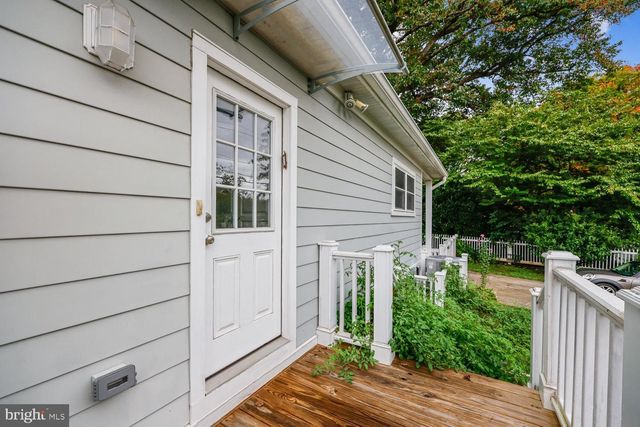 8601 HEMPSTEAD AVE, Bethesda, MD 20817