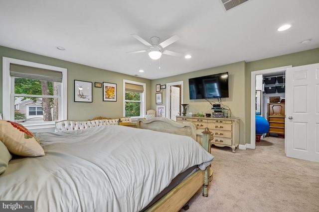 8601 HEMPSTEAD AVE, Bethesda, MD 20817