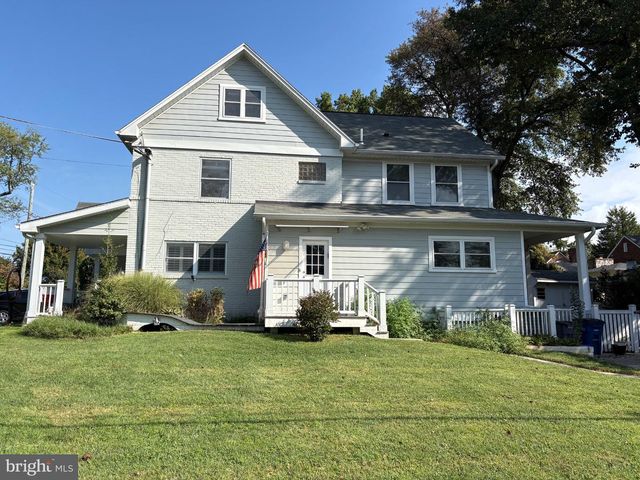 8601 HEMPSTEAD AVE, Bethesda, MD 20817