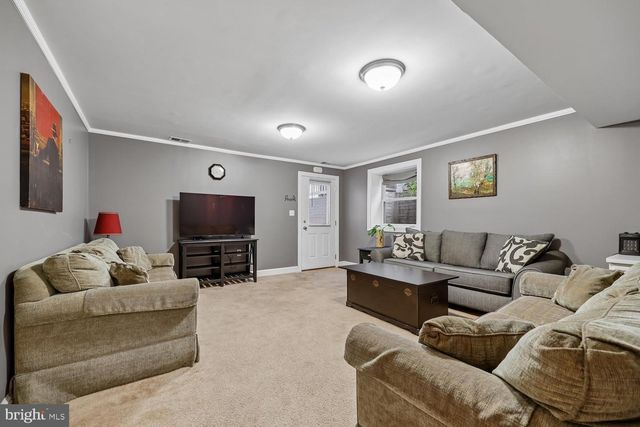 8601 HEMPSTEAD AVE, Bethesda, MD 20817