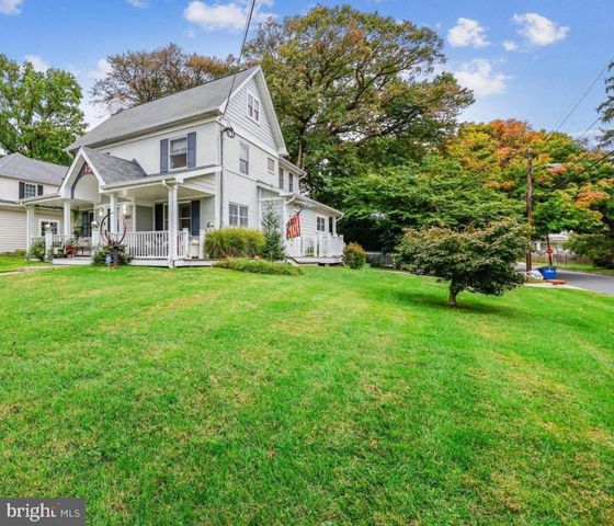 8601 HEMPSTEAD AVE, Bethesda, MD 20817