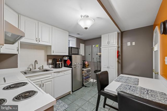 8601 HEMPSTEAD AVE, Bethesda, MD 20817