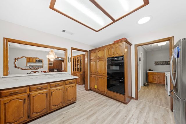 1210 Batchler Road, Red Oak, TX 75154