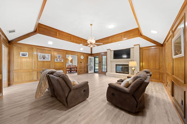 1210 Batchler Road, Red Oak, TX 75154