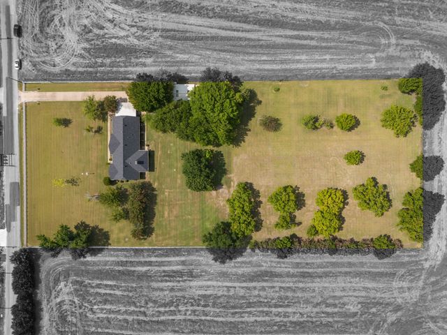 1210 Batchler Road, Red Oak, TX 75154