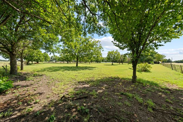 1210 Batchler Road, Red Oak, TX 75154