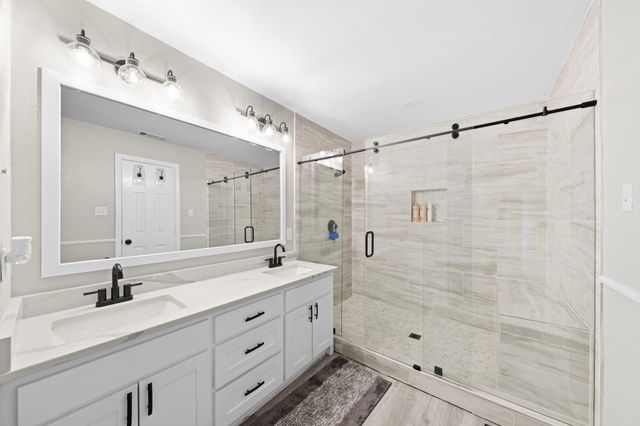 1210 Batchler Road, Red Oak, TX 75154