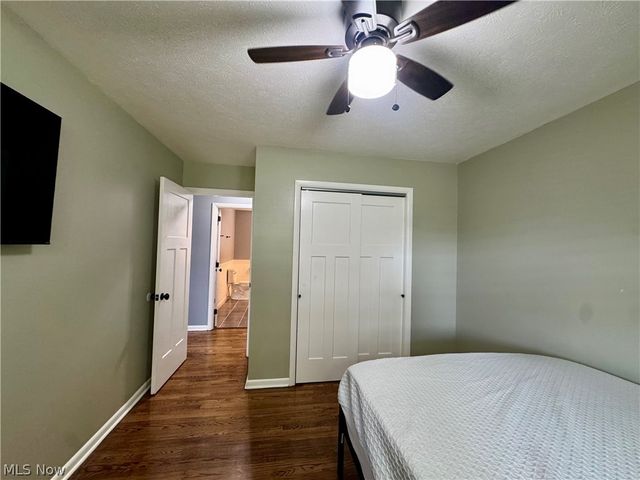 5404 10th Avenue, Vienna, WV 26105