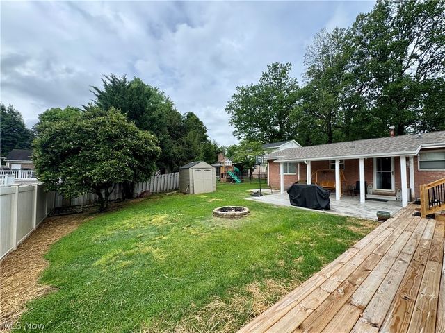 5404 10th Avenue, Vienna, WV 26105