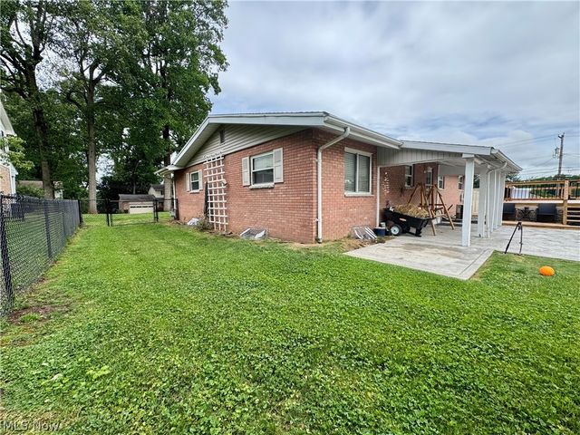 5404 10th Avenue, Vienna, WV 26105