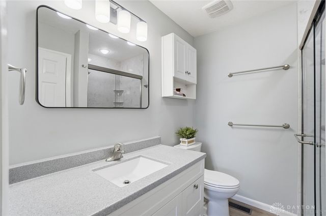 5801 Pondview Drive, Kettering, OH 45440