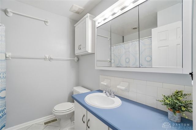 5801 Pondview Drive, Kettering, OH 45440