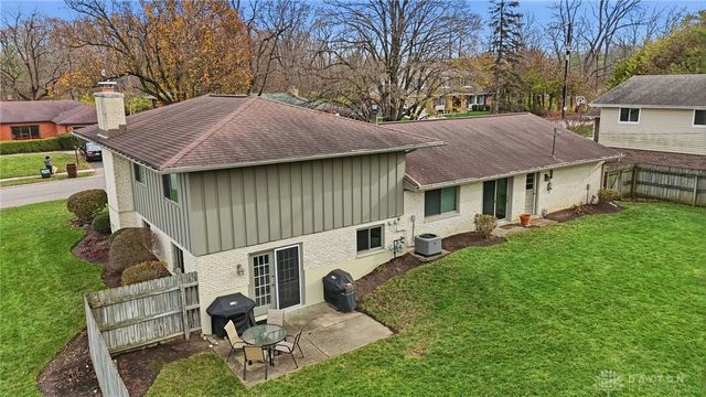 5801 Pondview Drive, Kettering, OH 45440