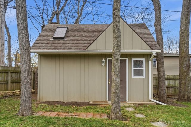 5801 Pondview Drive, Kettering, OH 45440