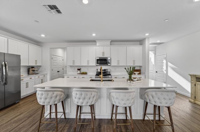 4498 Duckhawk Cir, Rancho Cordova, CA 95742