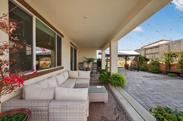 4498 Duckhawk Cir, Rancho Cordova, CA 95742