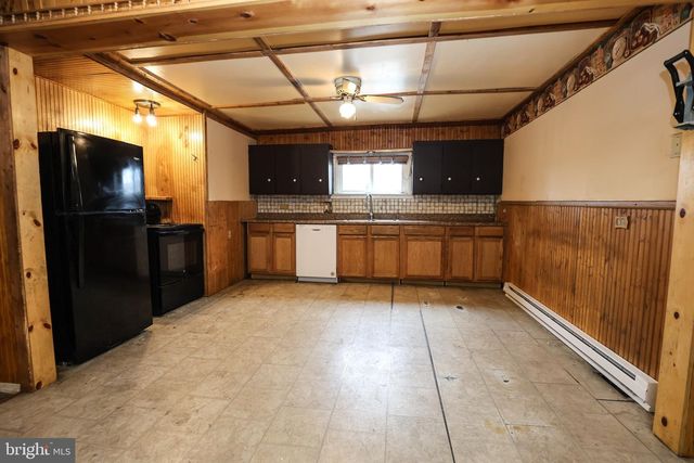 128-30 SPRUCE ST, Minersville, PA 17954