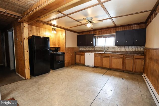 128-30 SPRUCE ST, Minersville, PA 17954