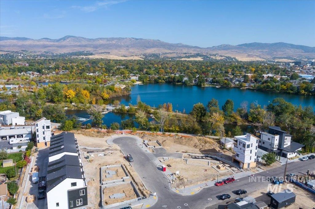 3420 N Kahuna Lane, Garden City, ID 83714 photo 16