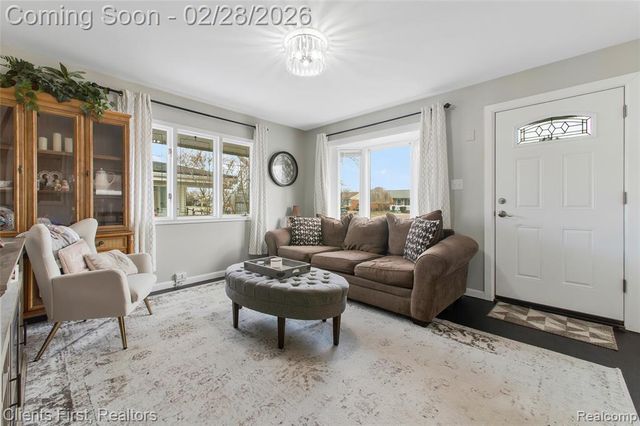 318 S Wildwood Street, Westland, MI 48186