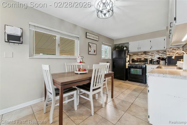 318 S Wildwood Street, Westland, MI 48186