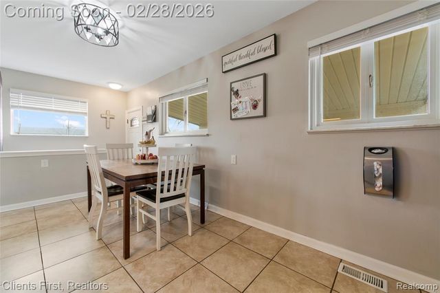 318 S Wildwood Street, Westland, MI 48186