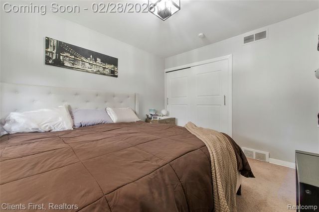 318 S Wildwood Street, Westland, MI 48186