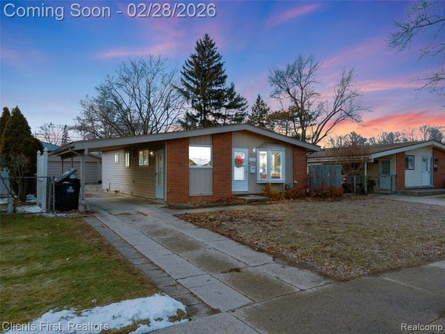 318 S Wildwood Street, Westland, MI 48186