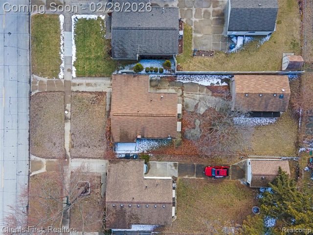 318 S Wildwood Street, Westland, MI 48186