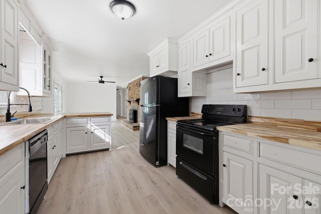 310 Roy Eaker Road, Cherryville, NC 28021