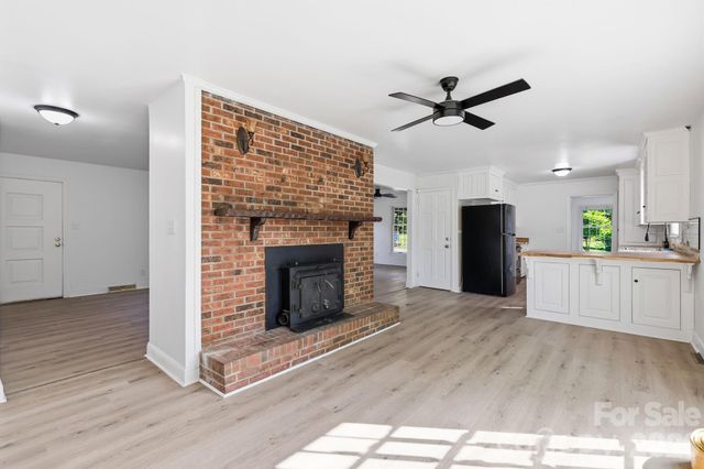 310 Roy Eaker Road, Cherryville, NC 28021
