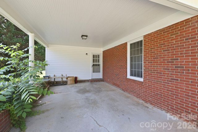 310 Roy Eaker Road, Cherryville, NC 28021