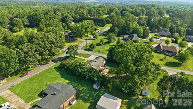 310 Roy Eaker Road, Cherryville, NC 28021