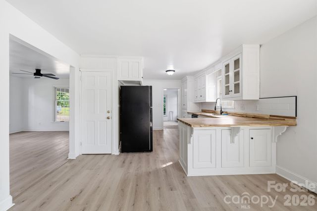 310 Roy Eaker Road, Cherryville, NC 28021