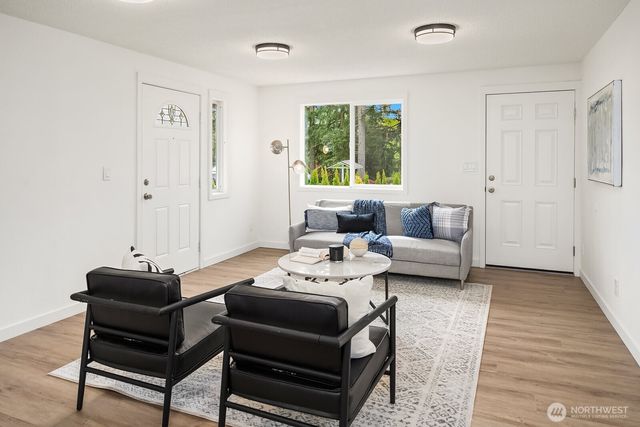 21610 SE May Valley Road, Issaquah, WA 98027