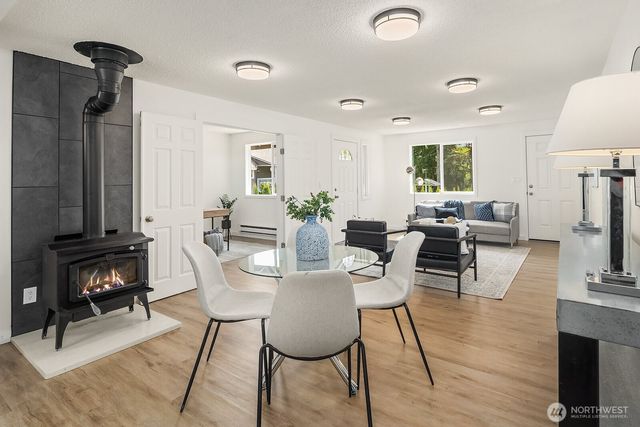 21610 SE May Valley Road, Issaquah, WA 98027